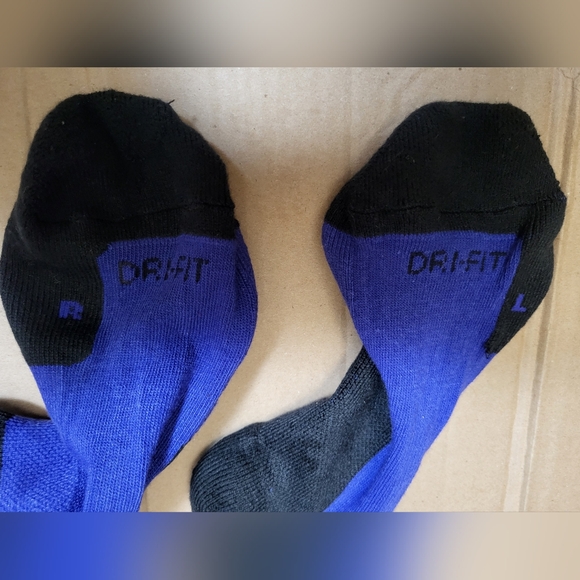 Jordan Retro Dri-Fit Dark Purple/Black Socks Men Size 10-13 - Picture 5 of 5